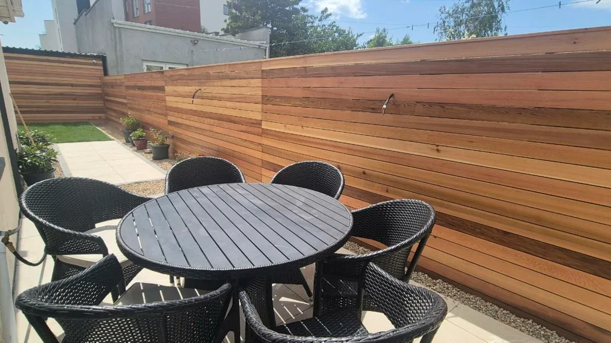 Outdoor garden set - Image 1