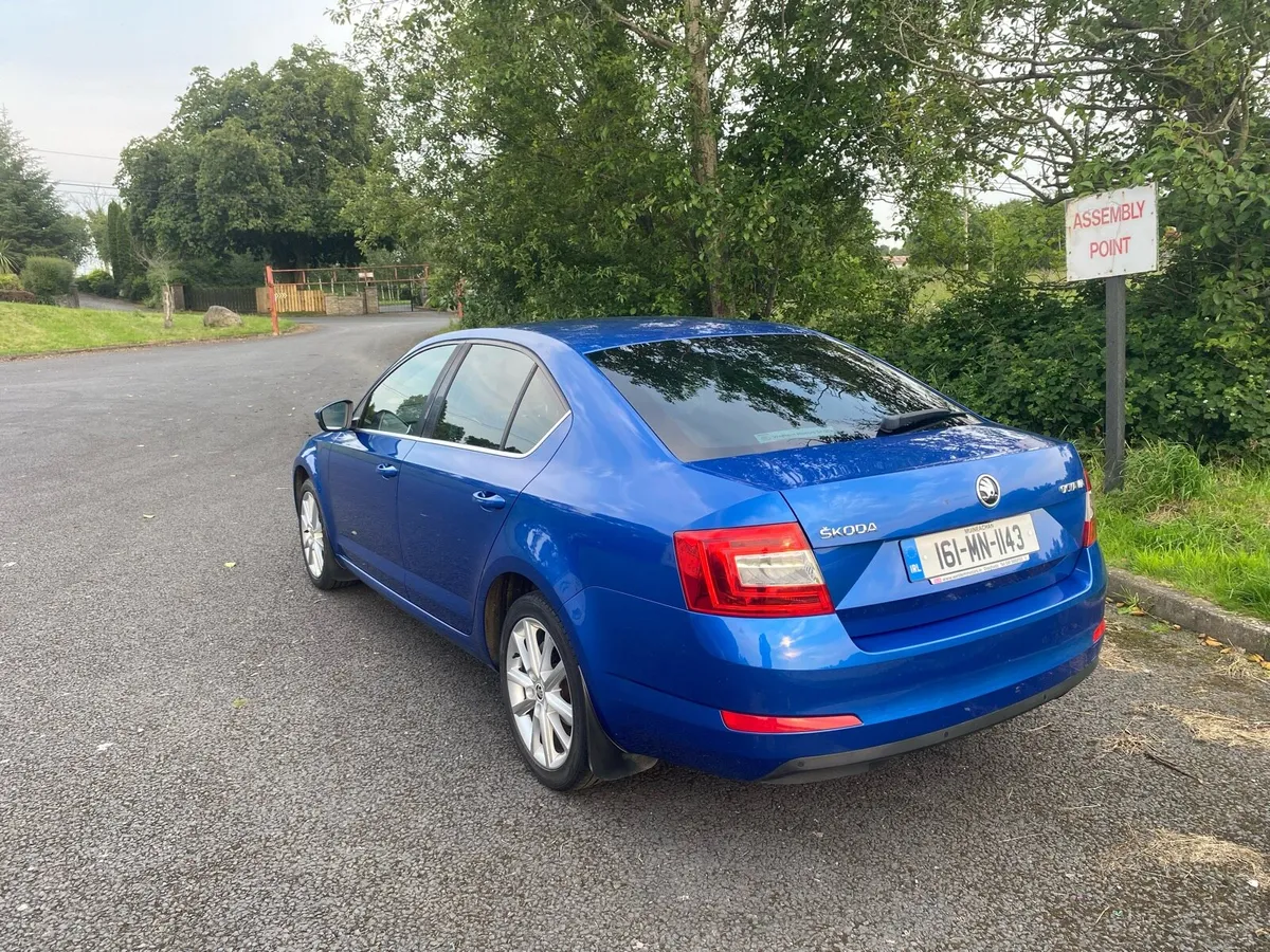 Skoda Octavia 2.0 TDi 150 Style v3 - Image 4