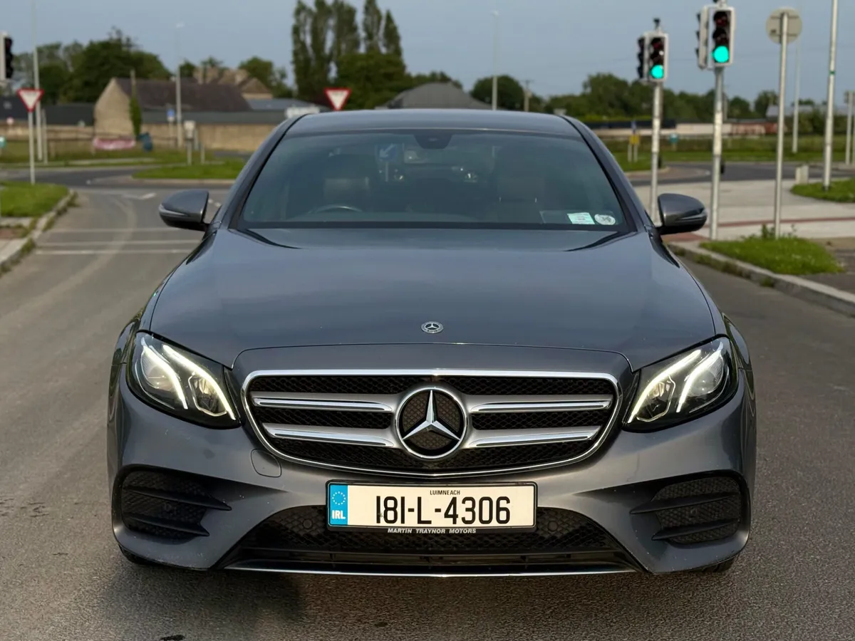 Mercedes-Benz E-220 2018 AMG line AUTO - Image 4