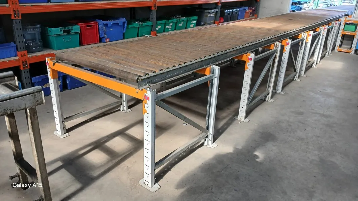 32 Roller  2.5m Conveyor-90cm H Legs (Ref:GRC06) - Image 4