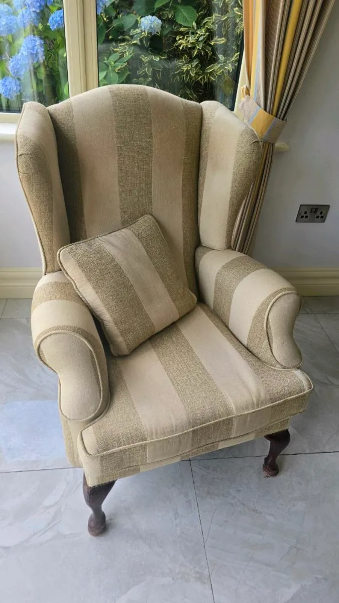 Queen Anne Chair - Image 1