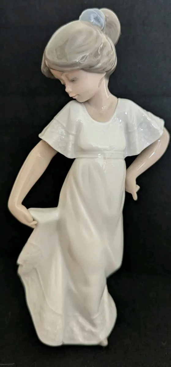 Nao by Lladro - Image 1