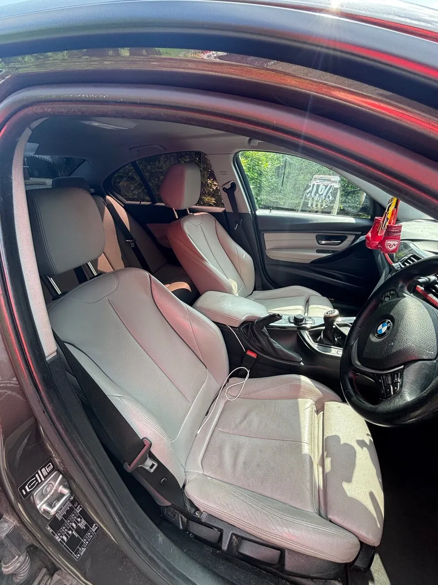 BMW 3-Series 2013 NEW NCT + SERVICE - Image 4