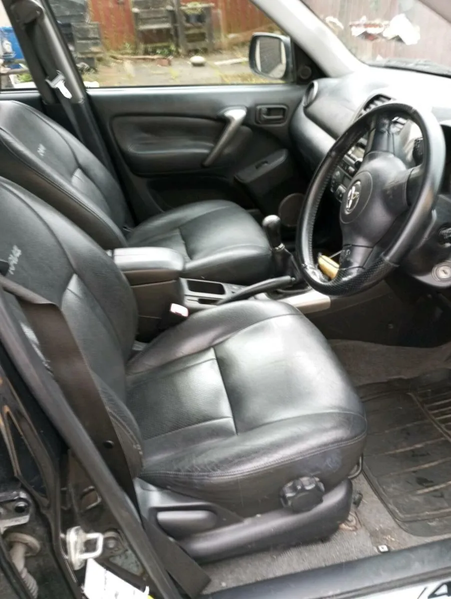 2005 Toyota Rav 4 SUV DIESEL - Image 3