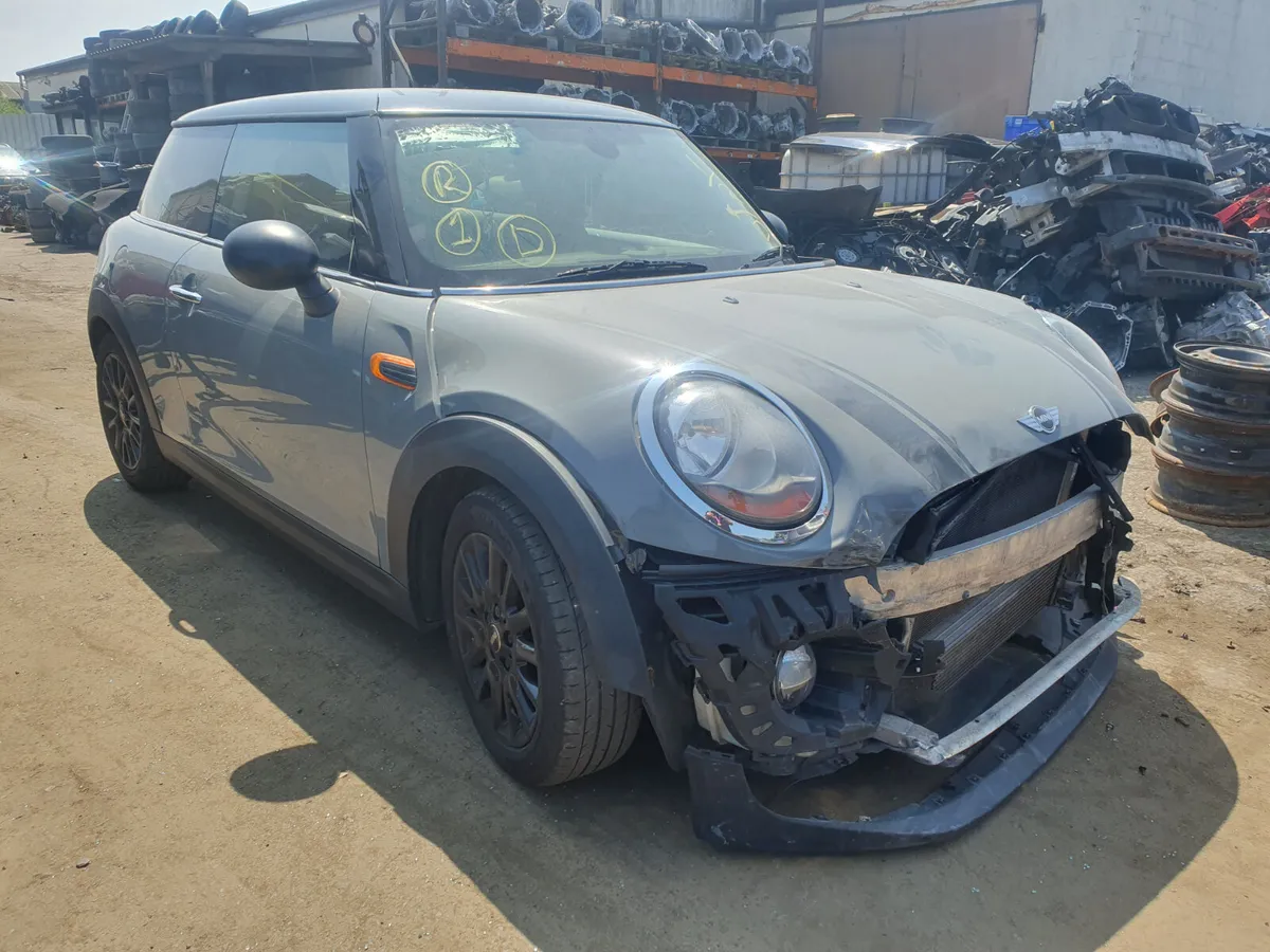 16 MINI COOPER  D	1.5 D (B37C15U) FOR BREAKING - Image 1