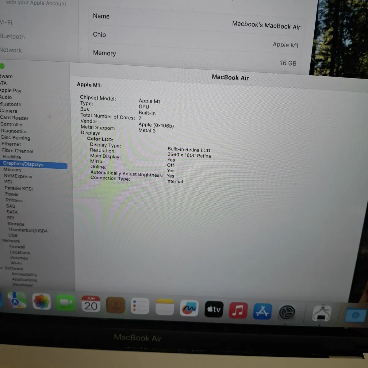 Apple MacBook Air - Image 3