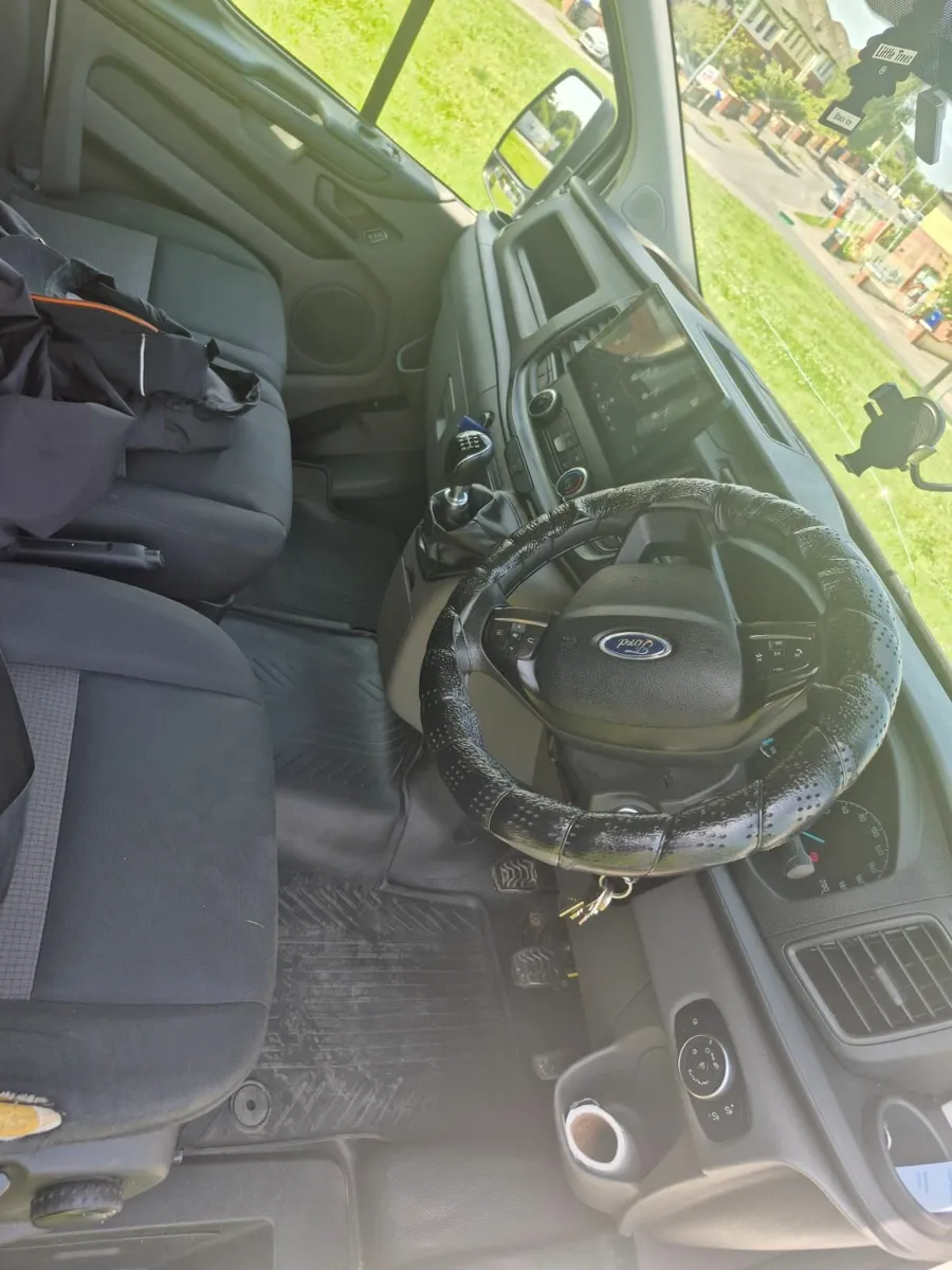 Ford Transit Custom 2020 - Image 2