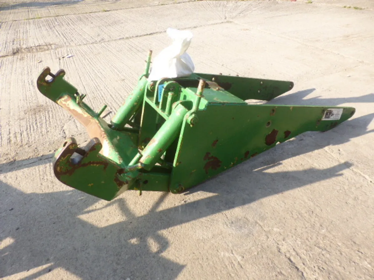 John Deere Front Tractor Linkage - Image 1