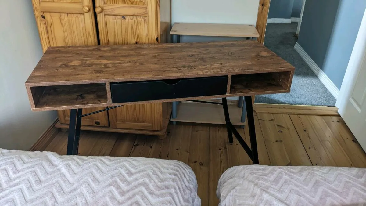 Ikea desk - Image 2