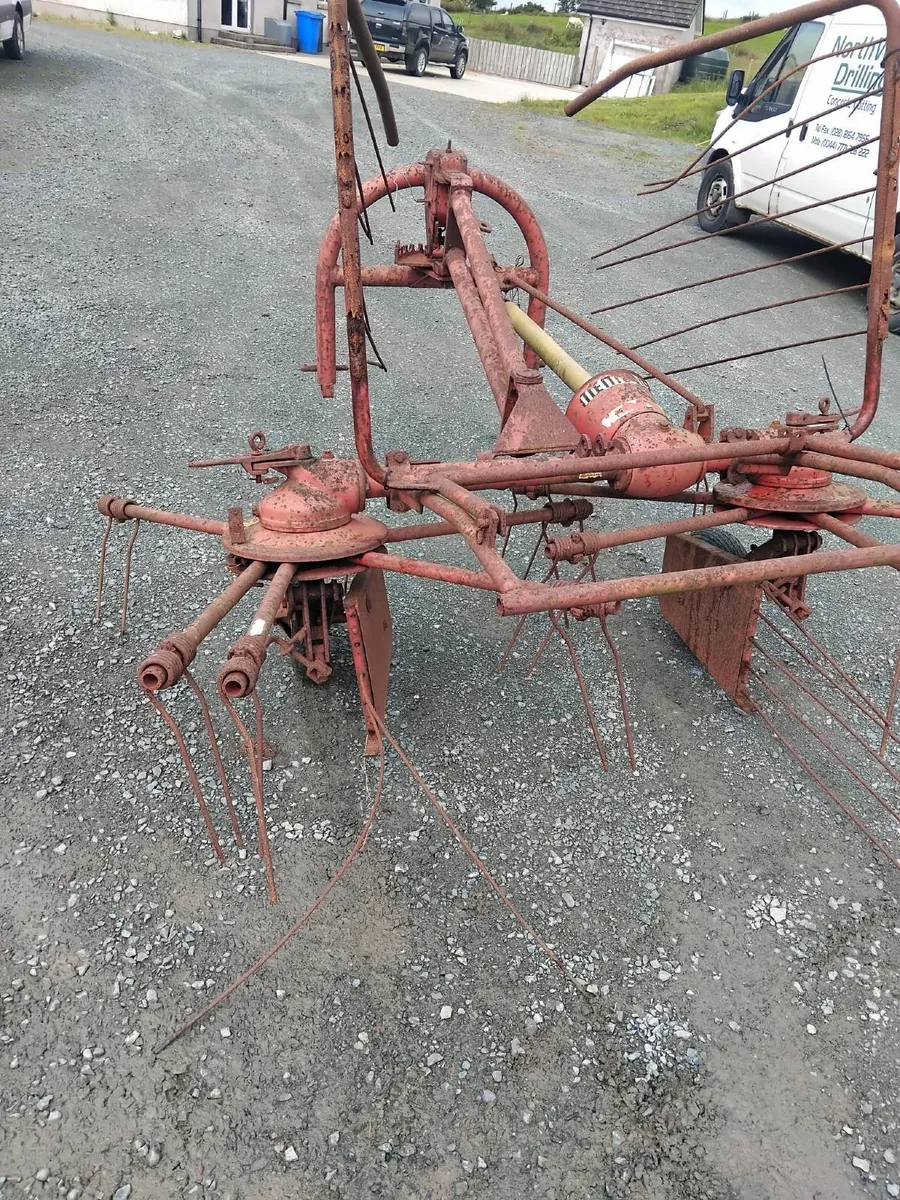 Hay Shaker - Image 2