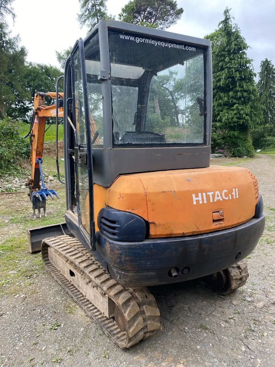 3 tonne digger - Image 1