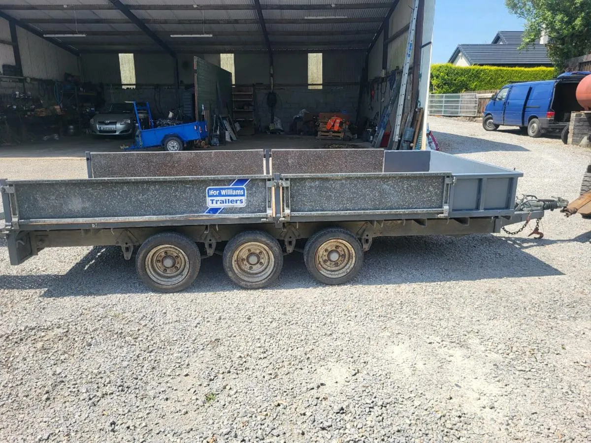 Trailer - Image 1