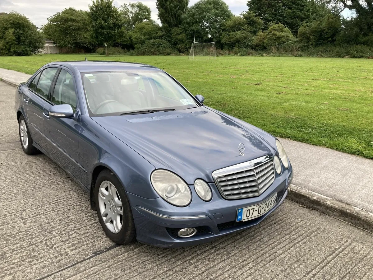 Mercedes-Benz E-Class 2007 - Image 3