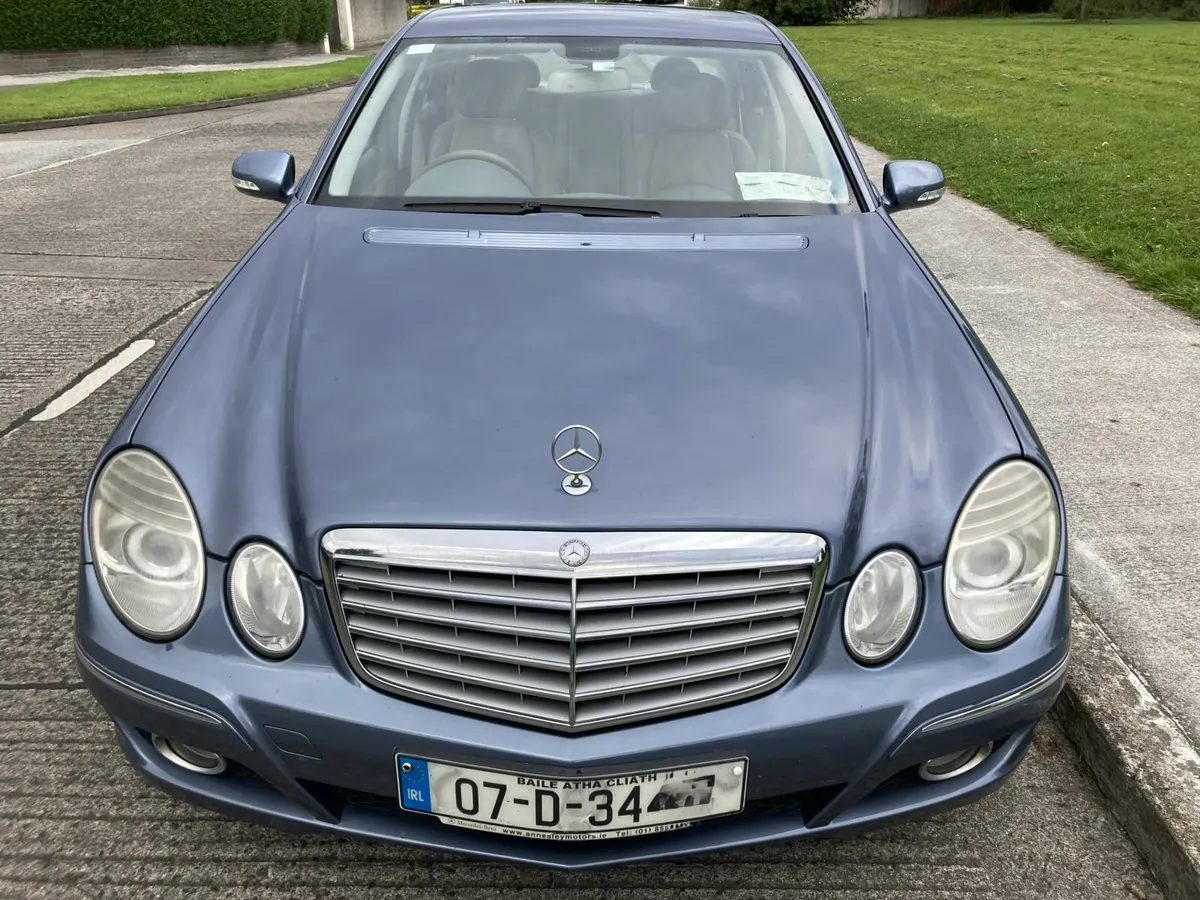 Mercedes-Benz E-Class 2007 - Image 4