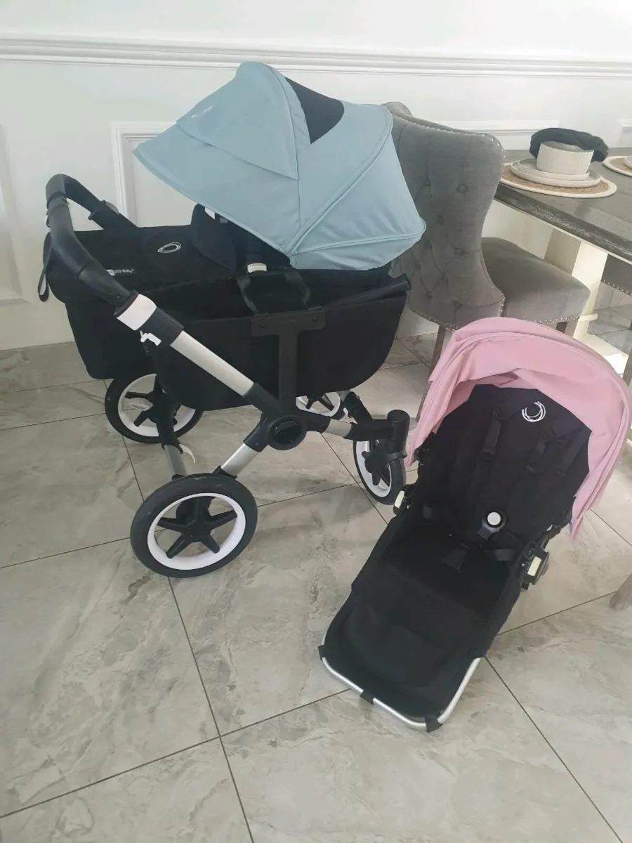 BUGABOO DONKEY 3 LIKE NEW - Image 1