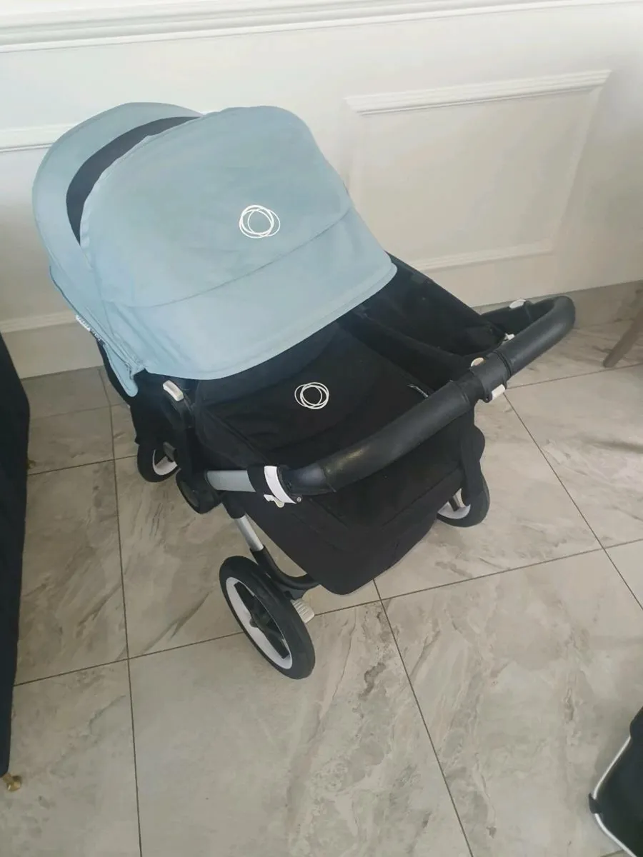 BUGABOO DONKEY 3 LIKE NEW - Image 2