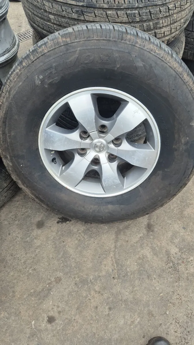 2009 TOYOTA HILUX  WHEELS - Image 3