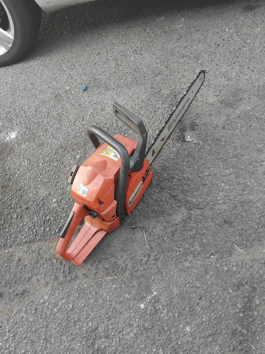 Husqvarna 142 running well price too sell - Image 4