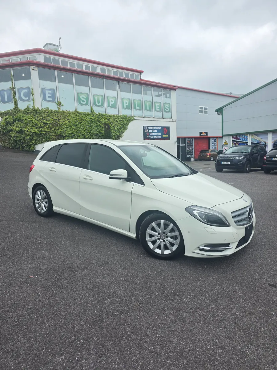 2014 Mercedes-B Class - Image 2
