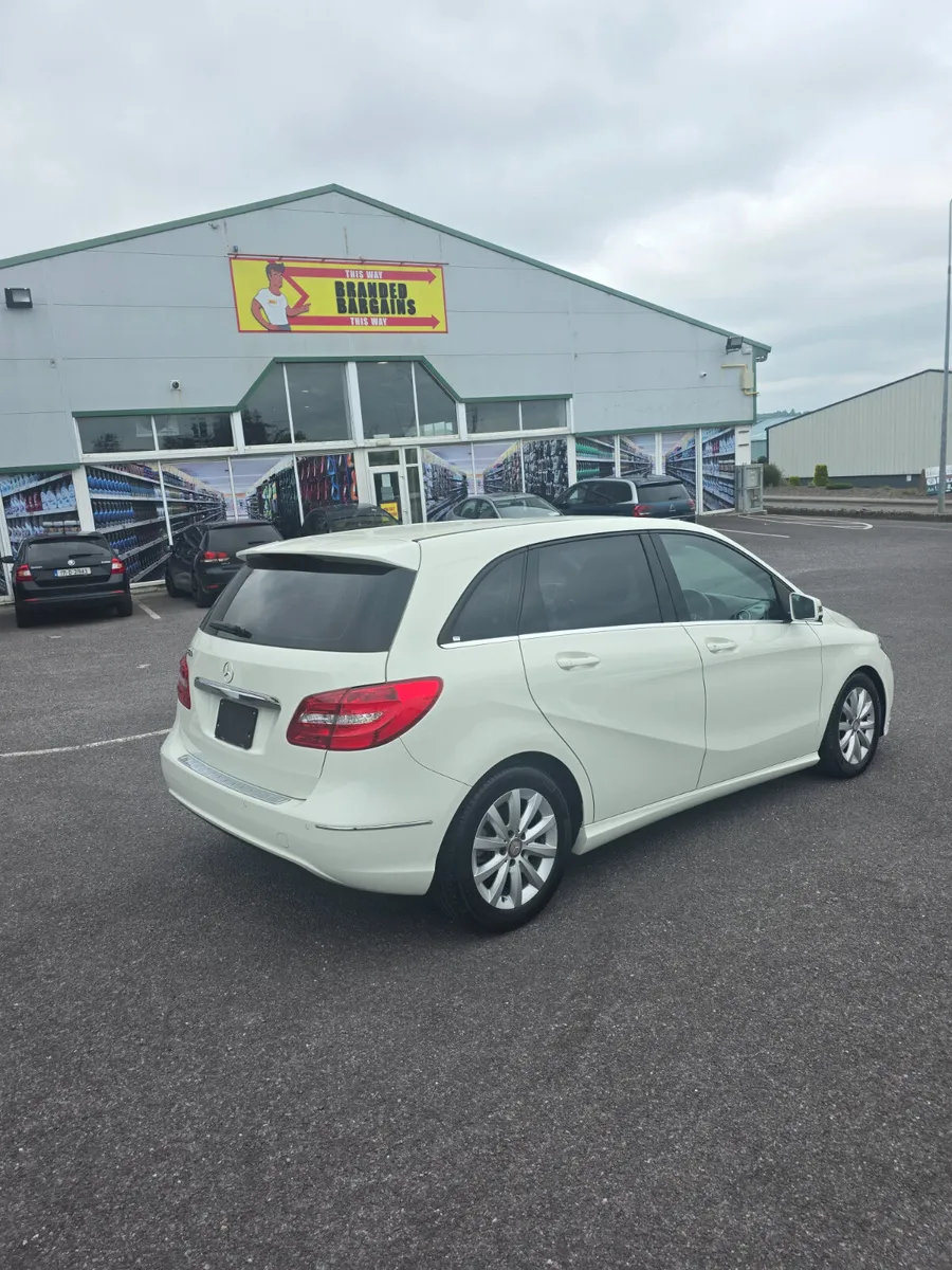 2014 Mercedes-B Class - Image 4