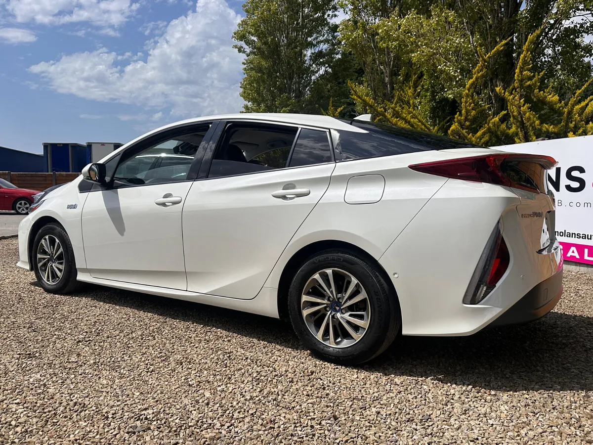 2018 PRIUS PHEV LUXURY SPEC - Image 3