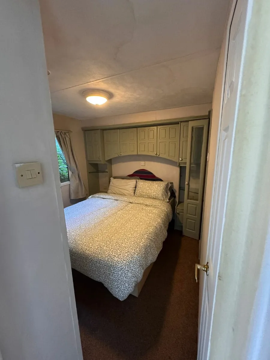 12ft x 38ft  2Bed Mobile Home - Image 2