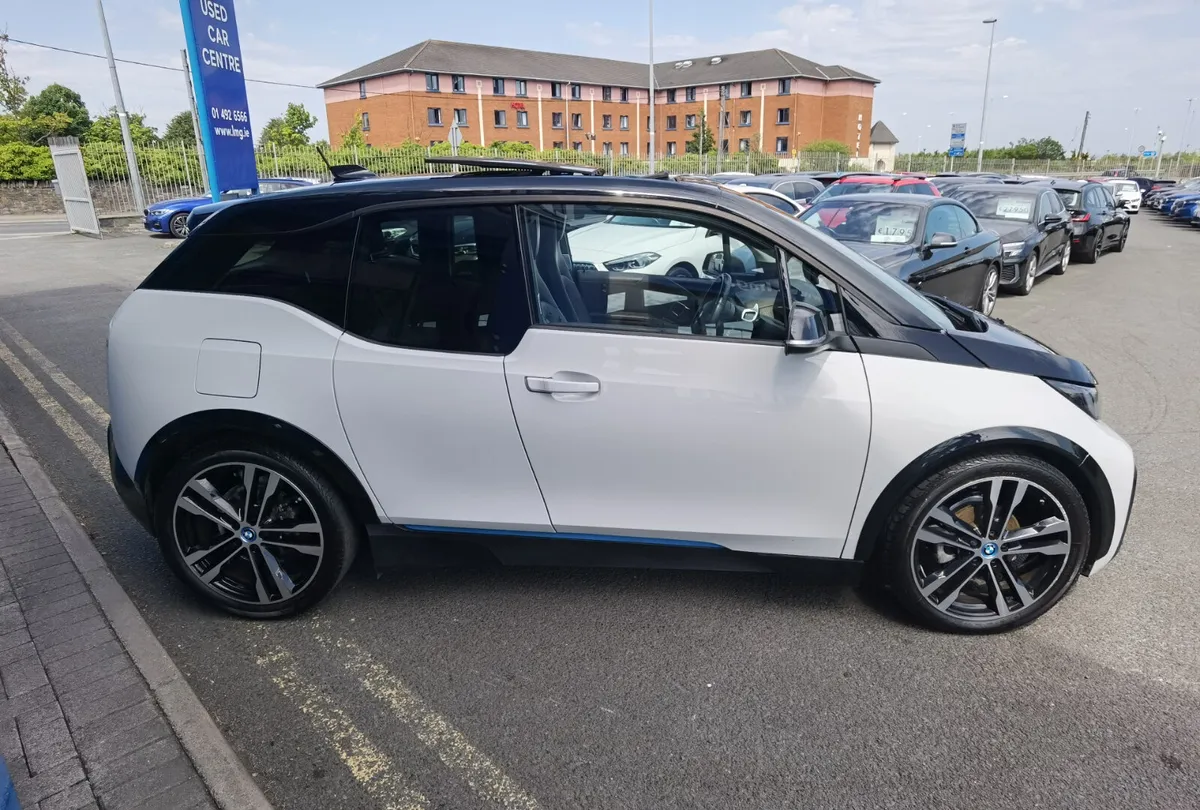 BMW I3S 120AH **SUNROOF + HARMON/KARDON** - Image 4