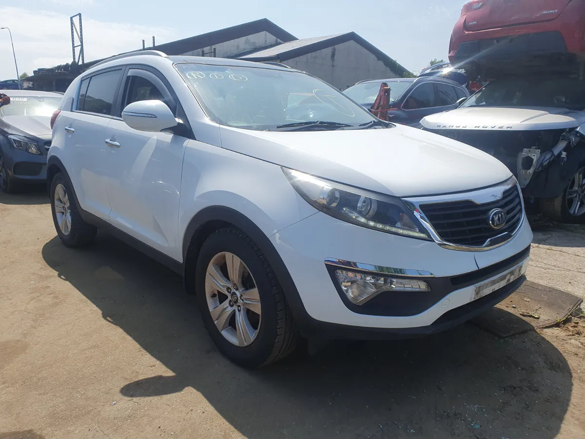 13 KIA SPORTAGE  1.7  CRDI (D4FDD) FOR BREAKING - Image 1