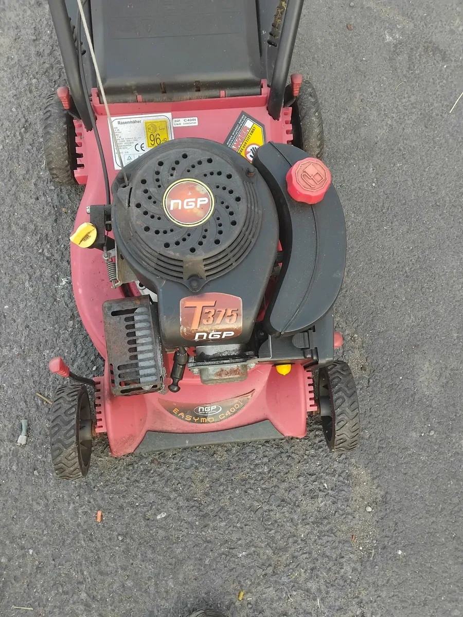 Push lawnmower working perfect priced - Image 3