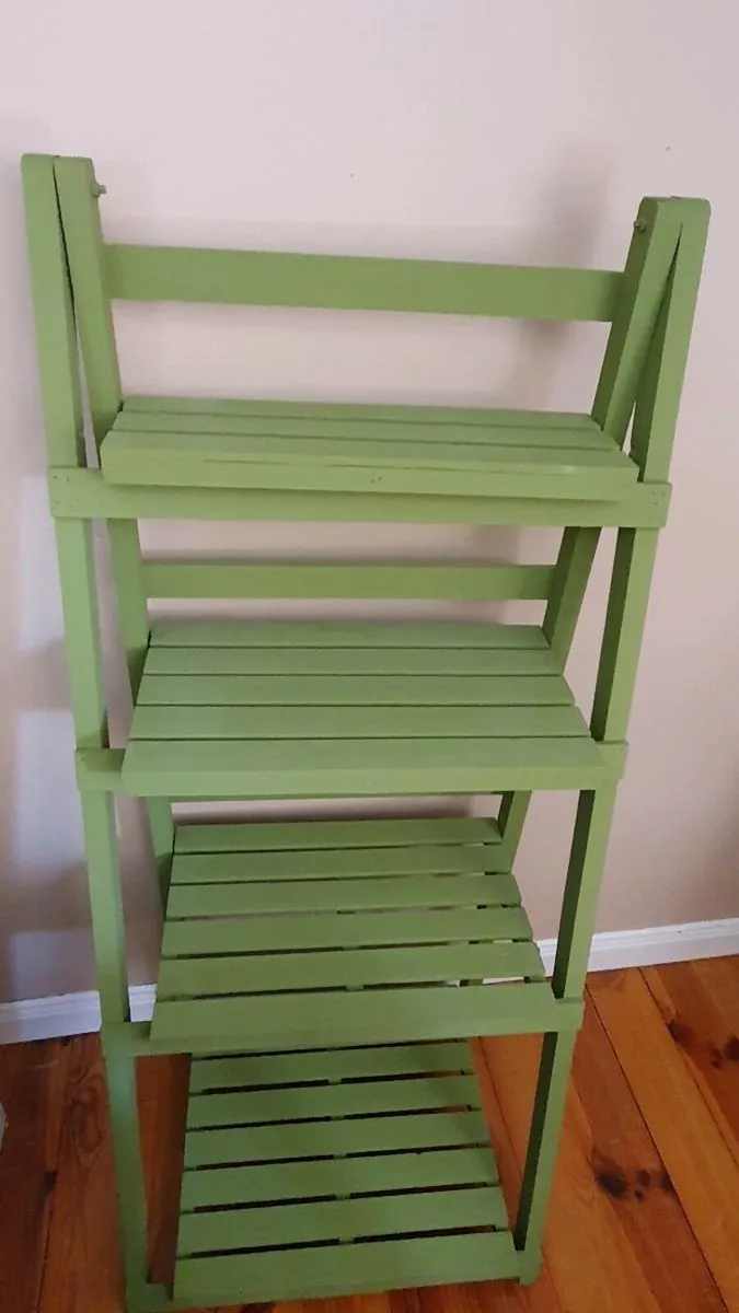 4 teir wooden ladder shelf/plant stand - Image 1