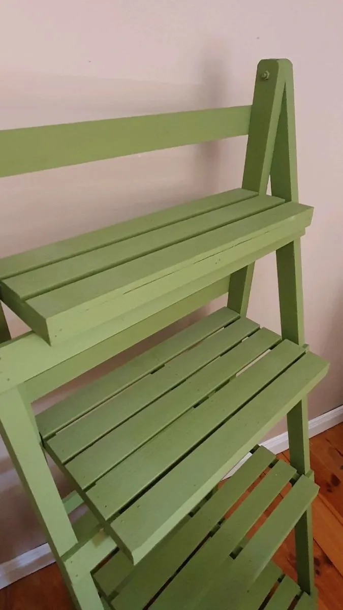 4 teir wooden ladder shelf/plant stand - Image 2