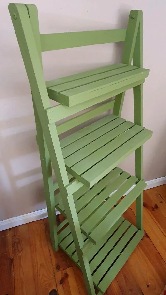 4 teir wooden ladder shelf/plant stand - Image 3
