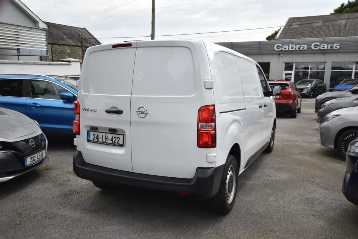 Opel Vivaro 1.5CDTI 100hp - Image 4