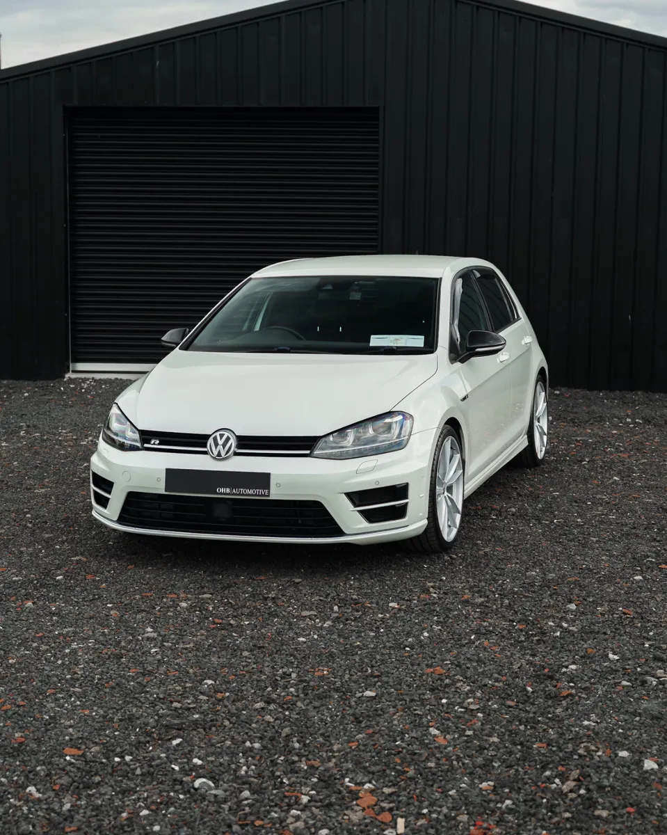 Volkswagen Golf R - Image 3