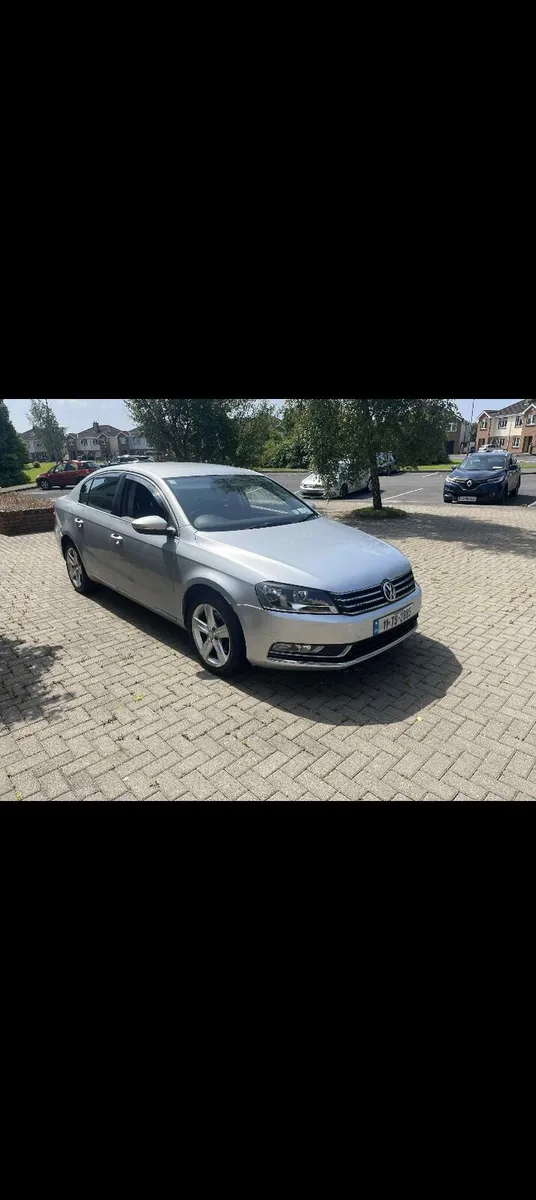 (11) PASSAT 1.6 TDI NCTED 07/25 230MILES - Image 2