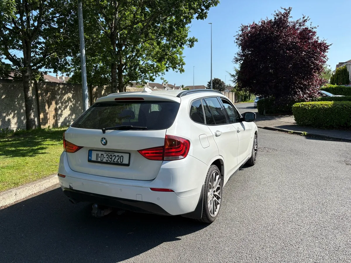 BMW X1 XDrive 2.0D white alpine - Image 4