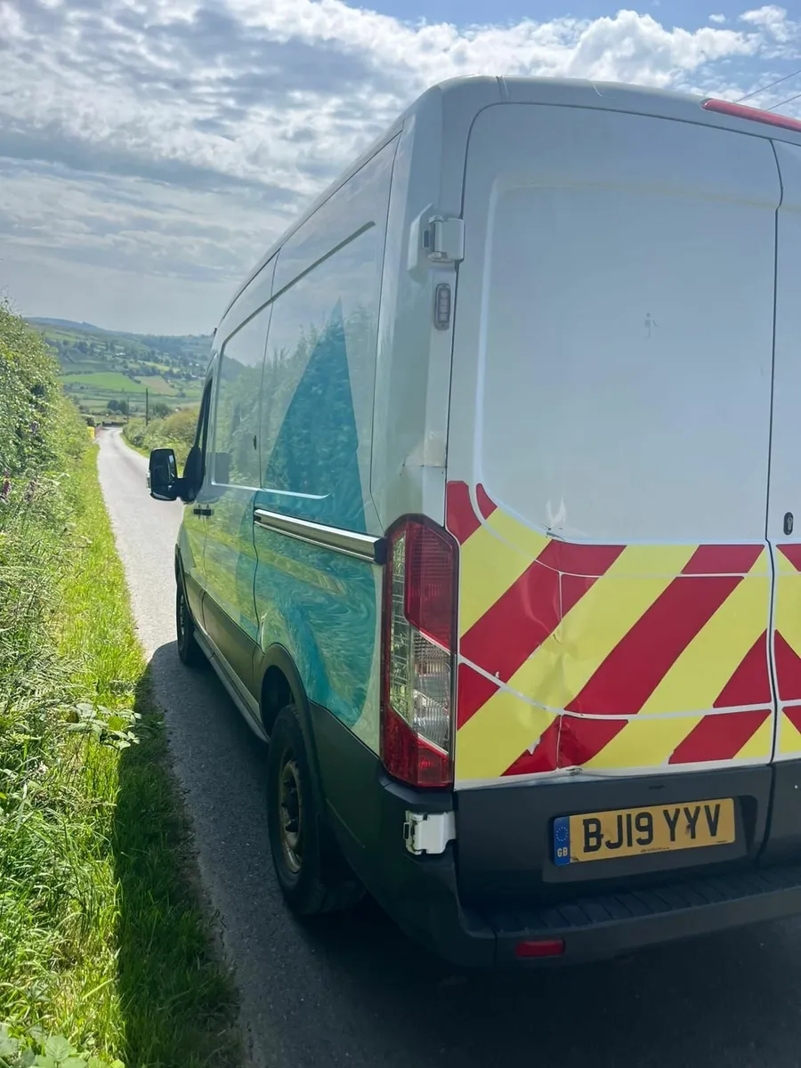 Ford Transit 2019 - Image 2