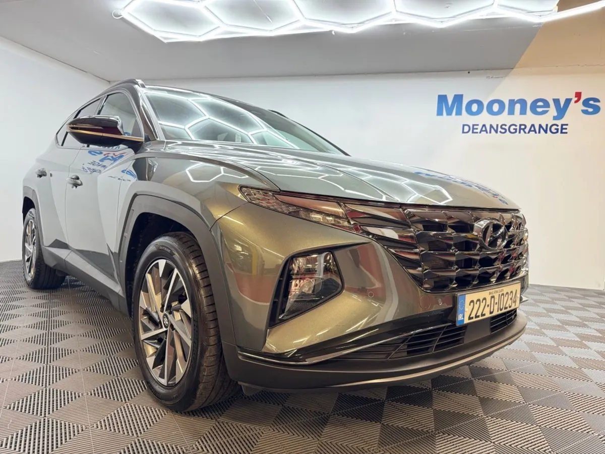 Hyundai Tucson 2WD Executive Plus - Image 1
