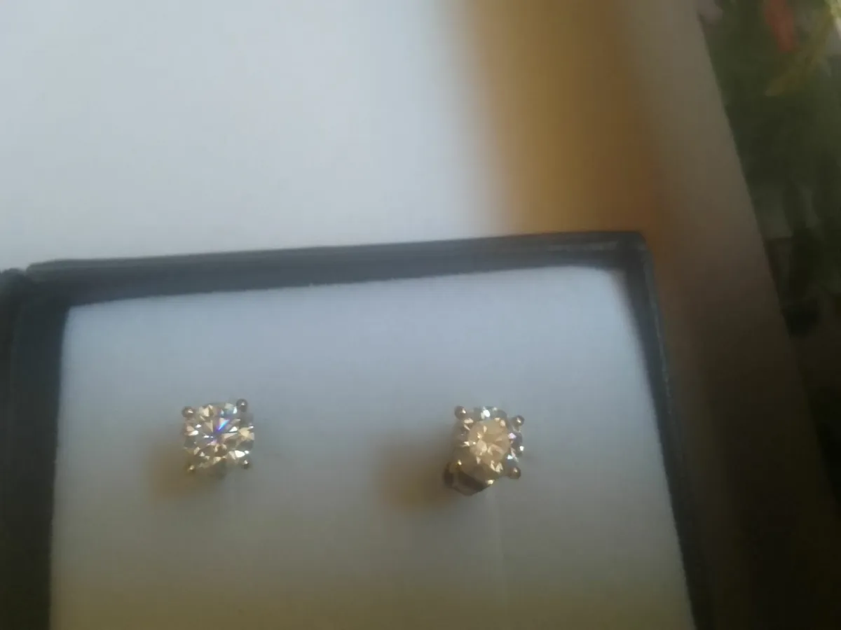 STERLING SILVER/GOLD MOISSANITE STUD EARRINGS - Image 1