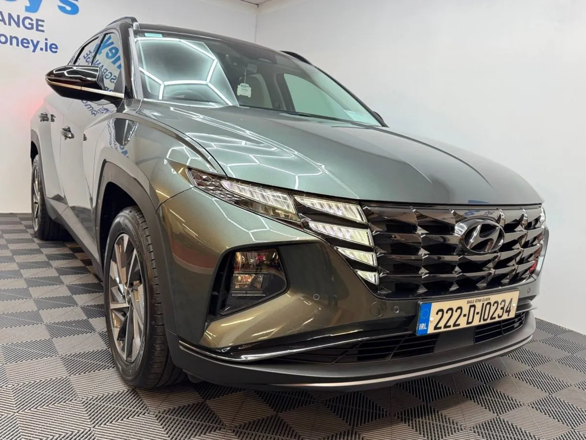 Hyundai Tucson 2WD Executive Plus - Image 3