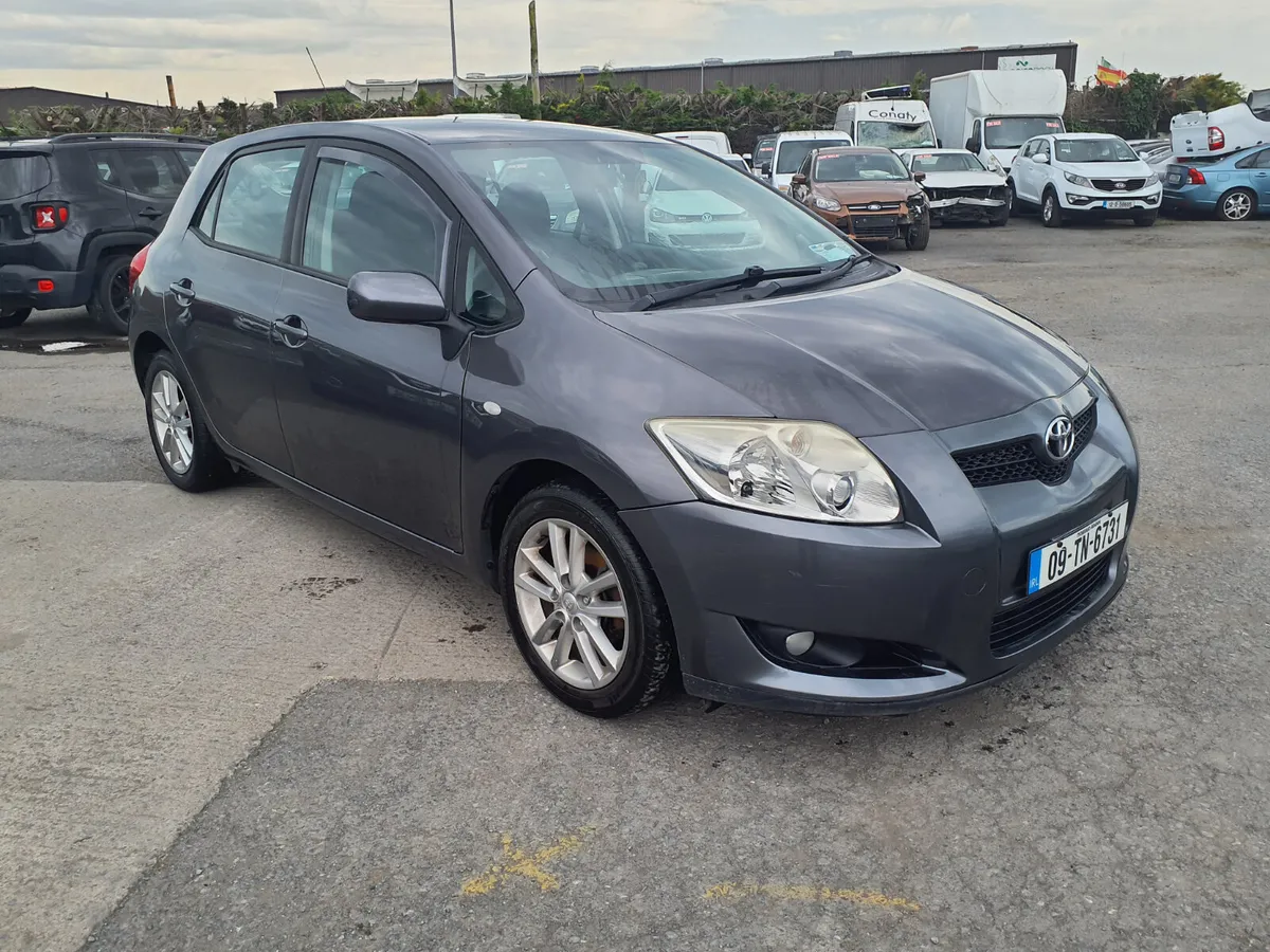 2009 Toyota auris - Image 1
