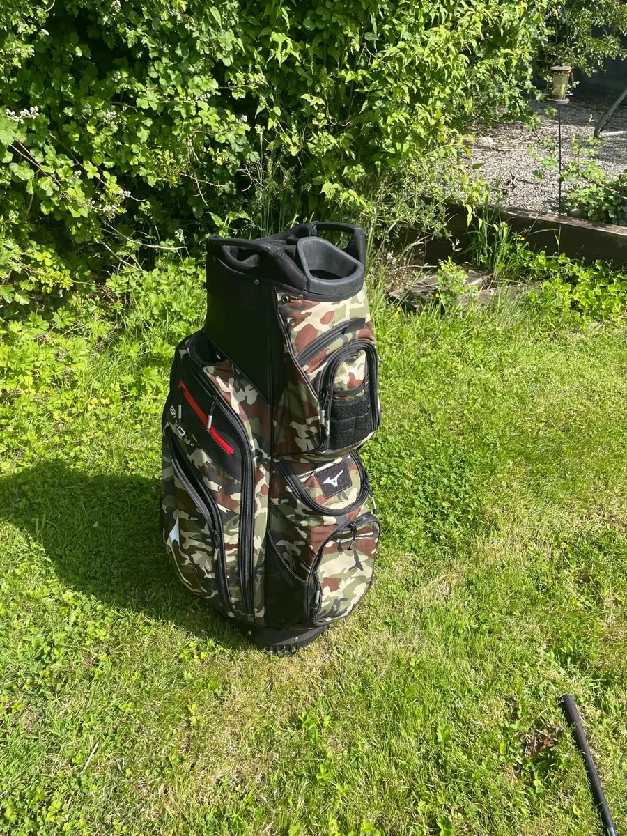 Golf bag and trolley - Image 2