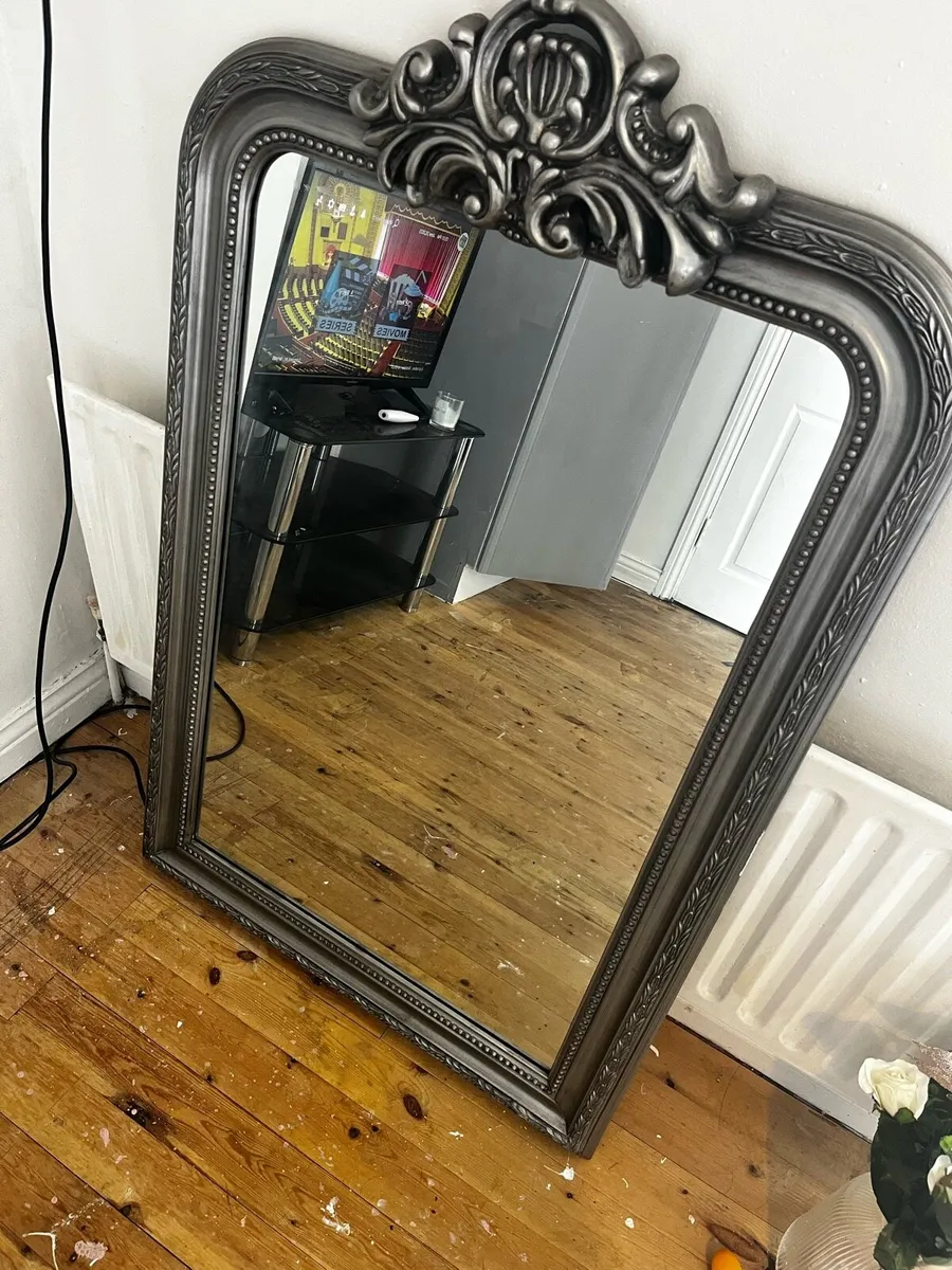 Mirror - Image 1