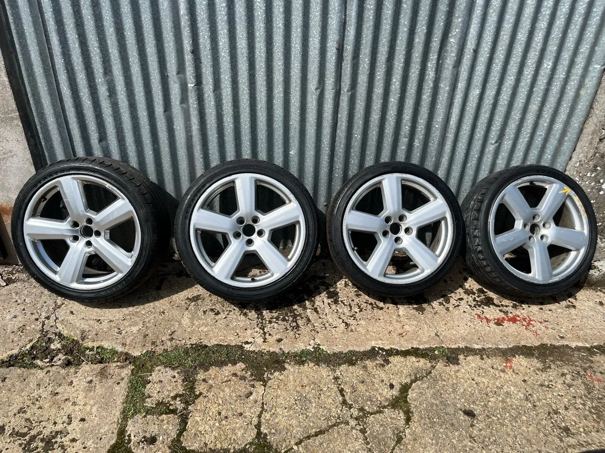 Alloys Volkswagen fit rs6 18’’ - Image 1