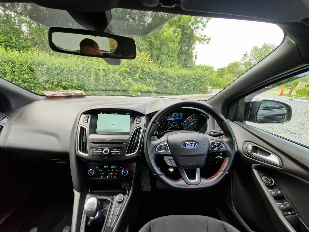 Ford Focus 2018 St Line  X  1.0 - Image 4