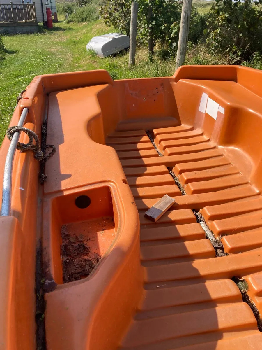 Boat - Image 4