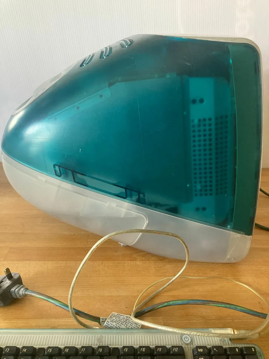 Original Bondi Blue iMac - Image 2