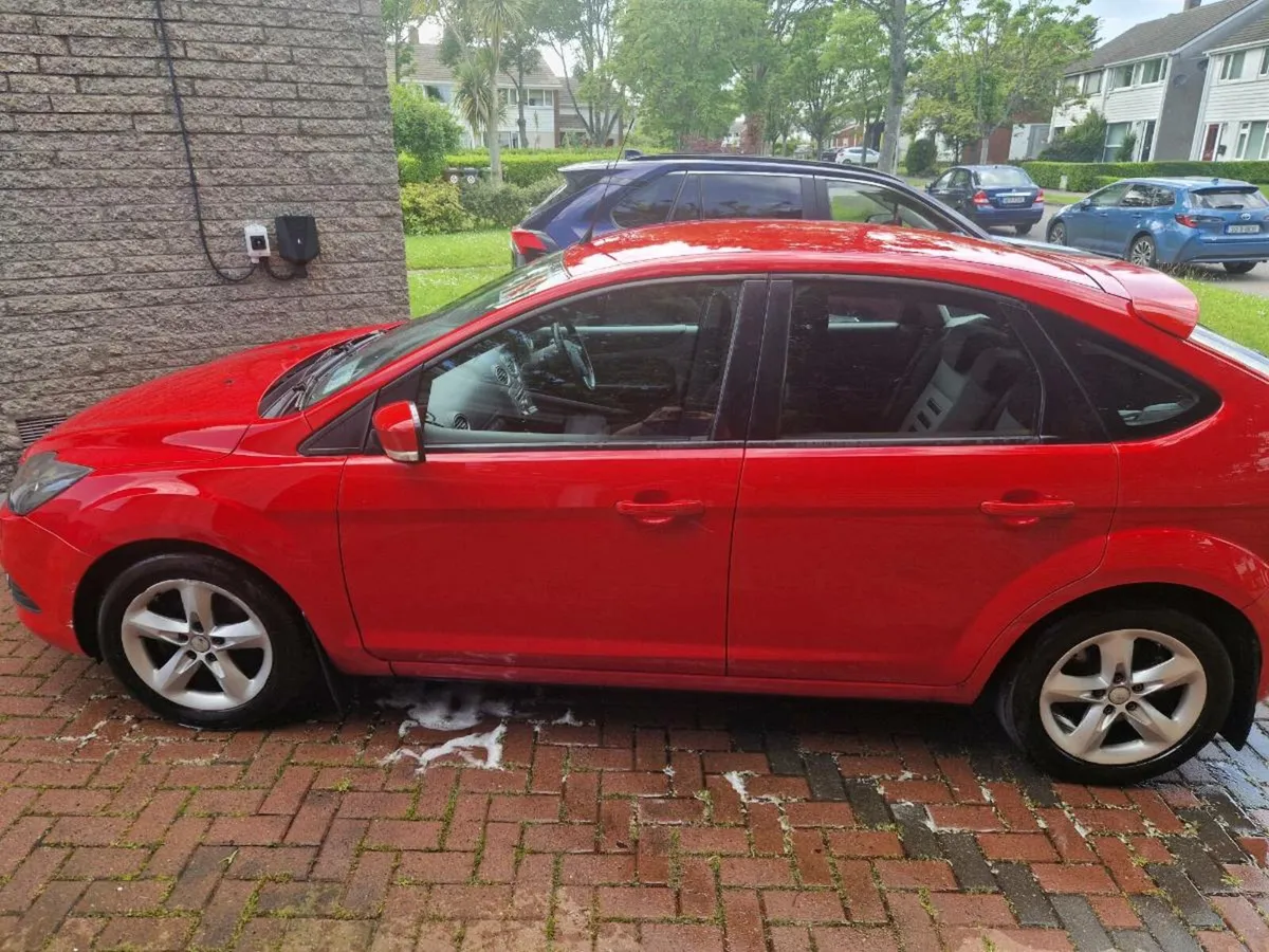 Ford Focus - Image 2