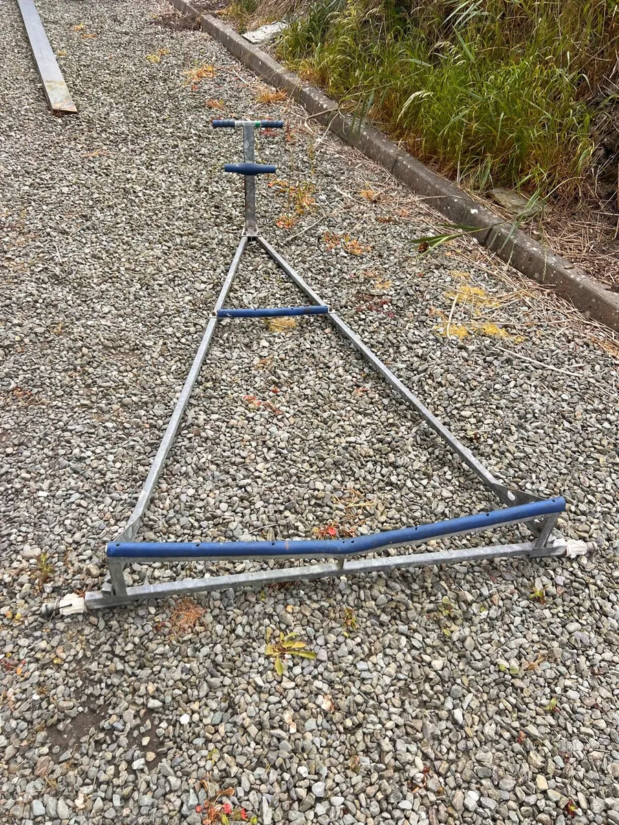 Dinghy trailer - Image 1