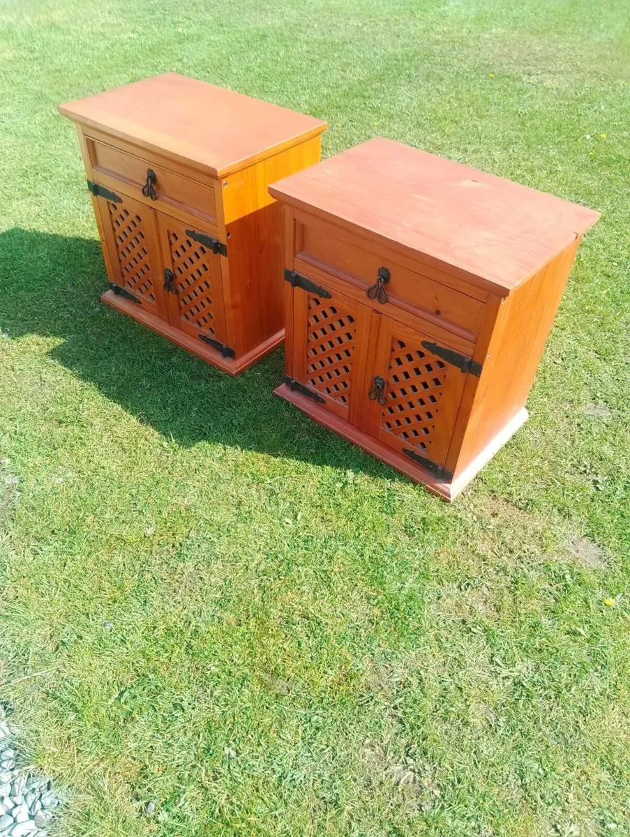 2 matching cabinets - Image 4